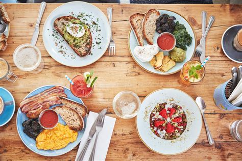 Bottomless Brunch in London: Megan’s Restaurant.